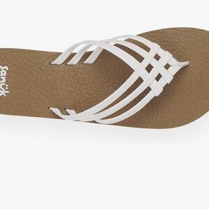 Sanuk size 9 white flip flop sandals